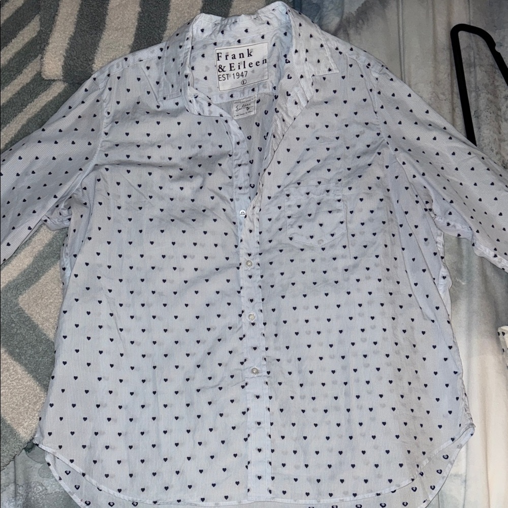 EUC Frank & Eileen - Women Button Down Shirt in Blue Stripe w/ Navy Hearts - Picture 7 of 13